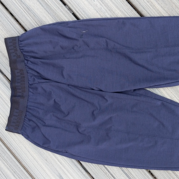 Puma Jogger Size S/P - Picture 7 of 11